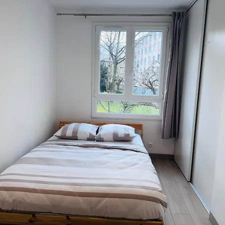 Grand F4 Rueil Proche Paris Et Rer A Calme Et Confort Au Coeur De La Ville Exterior foto