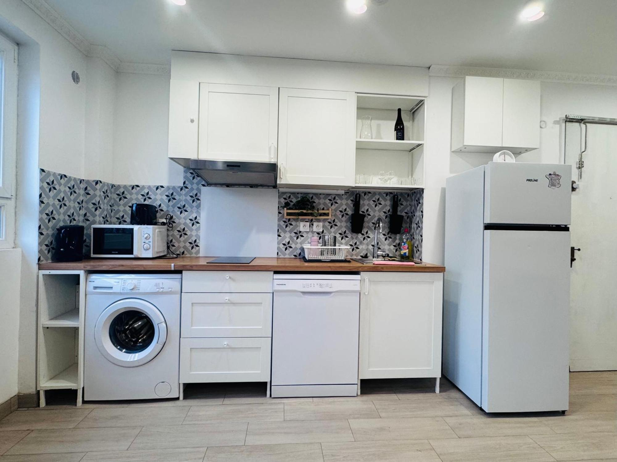 Grand F4 Proche Paris Et Rer A Calme Et Confort Au Coeur De La Apartment Rueil-Malmaison