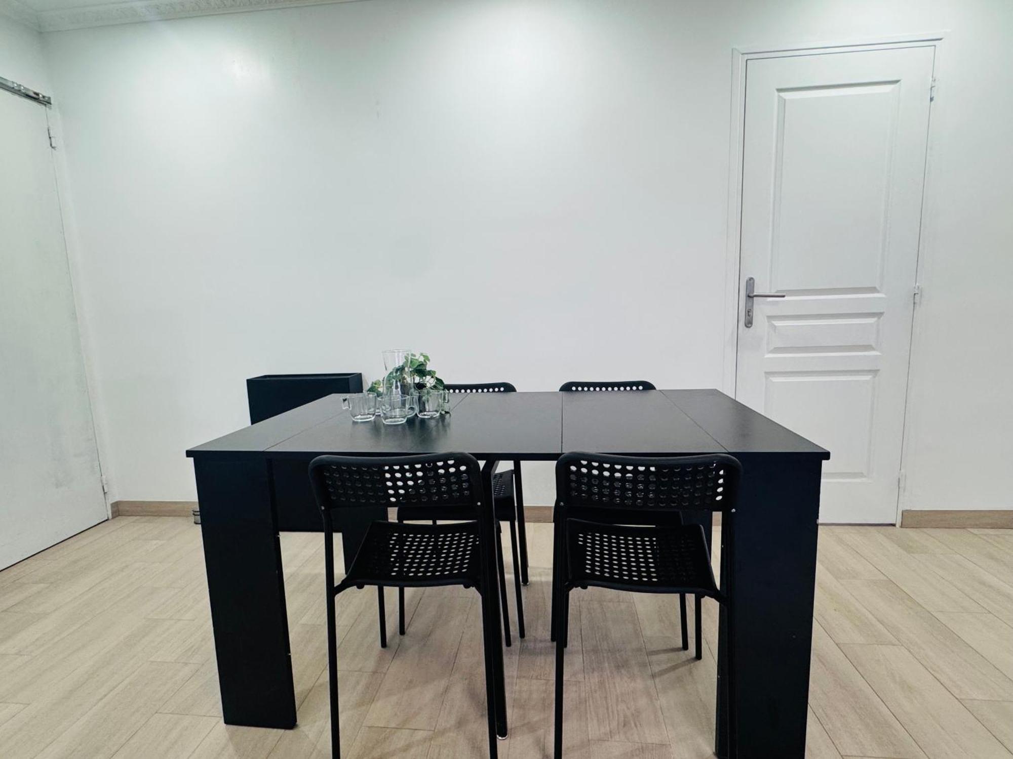 Grand F4 Proche Paris Et Rer A Calme Et Confort Au Coeur De La Apartment *